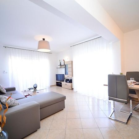 زادار Apartment Goodbed الغرفة الصورة