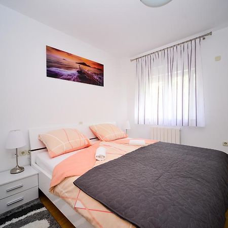 زادار Apartment Goodbed الغرفة الصورة