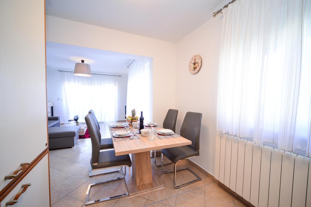 زادار Apartment Goodbed الغرفة الصورة